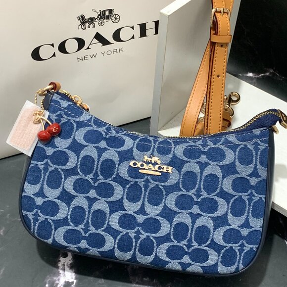COACH Teri Shoulder Bag Signature Denim Outlet NEW - Picture 1 of 4